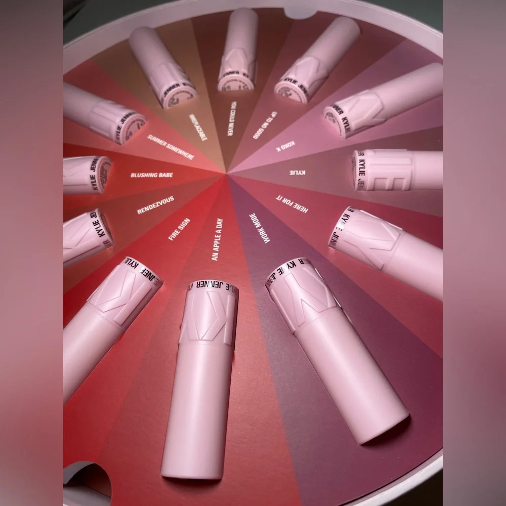 Rare! 24 LIPSTICKS 2 layer wheel | Kylie Cosmetics Collection |Collectors PR Box - Picture 4 of 5